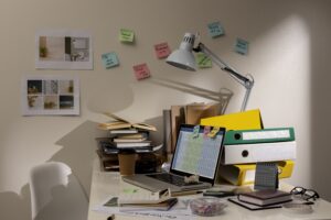 Absenteísmo no trabalho o papel dos benefícios na redução de faltas
