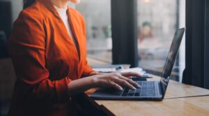 Compliance em benefícios corporativos: como evitar riscos tributários e autuações